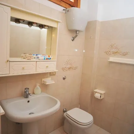 Albachiara בית הארחה 3*