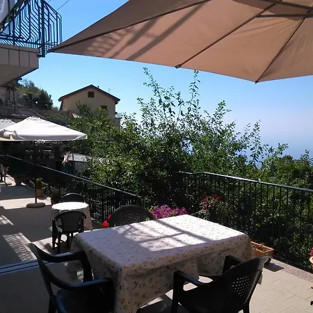 Albachiara בית הארחה