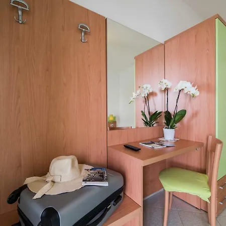 Albachiara בית הארחה 3*