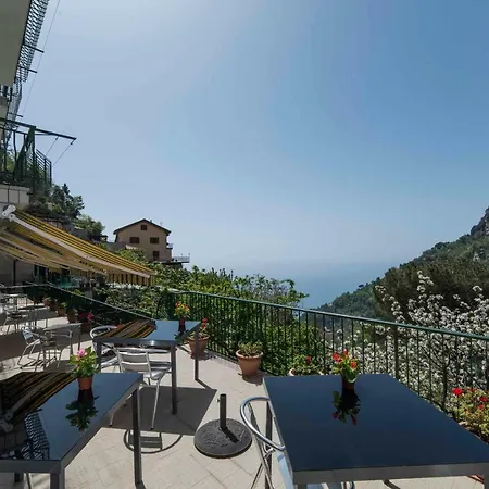 Albachiara 5*